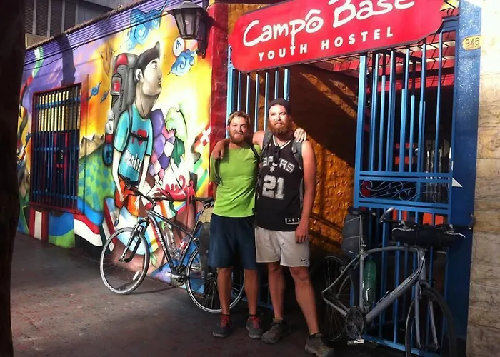 Campo Base Youth Hostel Mendoza